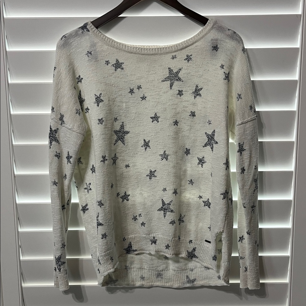 Hollister Cream Sweater with Star Pattern